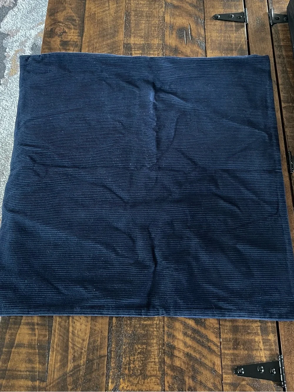 NWOT Quince Corduroy Cotton Velvet Pillow Cover, 20 X 20 (Navy)